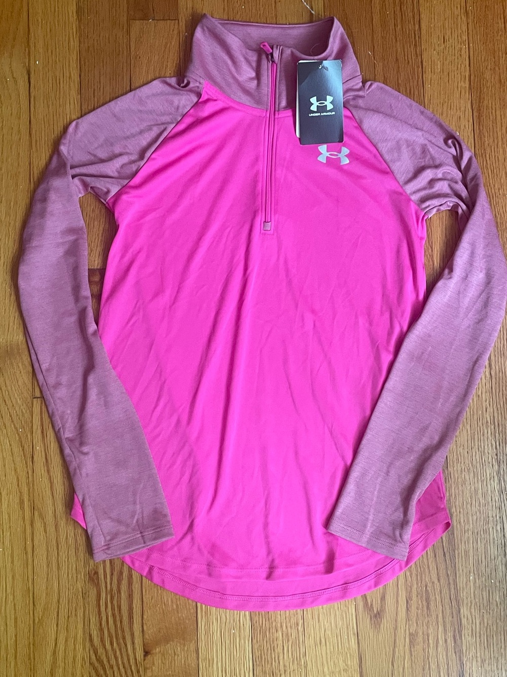 NWT UA Tech Graphic 1/2 Zip YLG